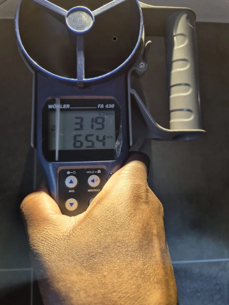 Inmeten van een mechanisch ventilatie- en WTW-systeem